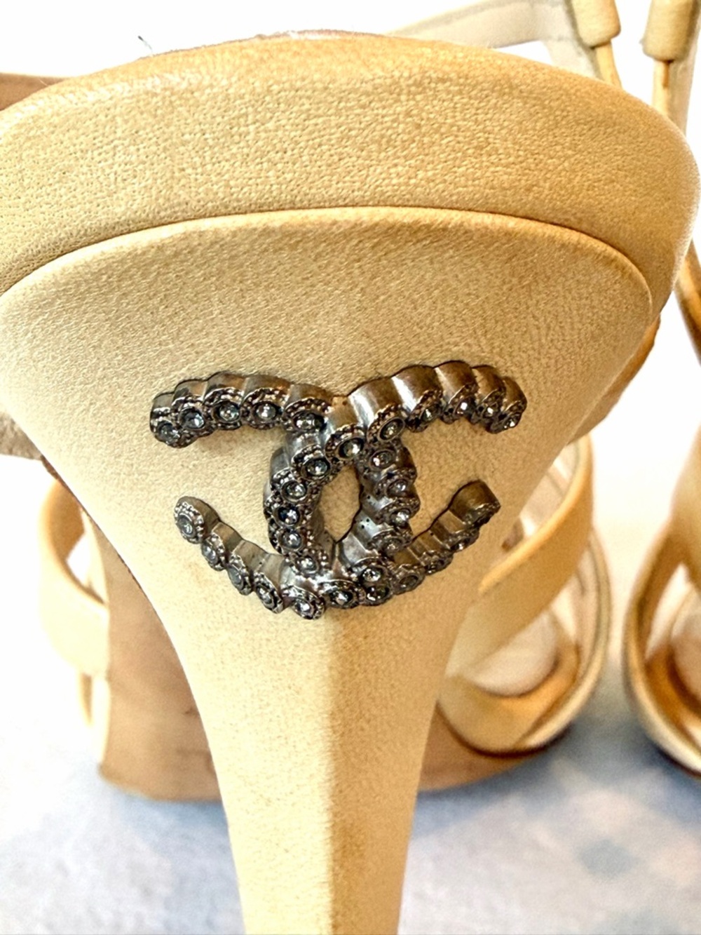 CHANEL Leather Strappy heels, Interlocking Strass CCs,quilted int, nude, 37, GUC - Picture 11 of 14
